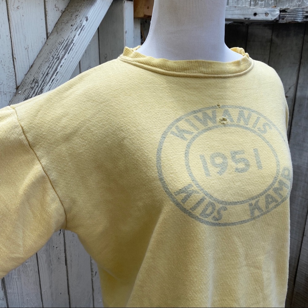 1950’s vintage yellow sweatshirt single stitch